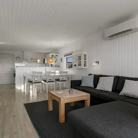 I Vejlby Klit Taet Pa Vesterhavet Sj144 Harboør